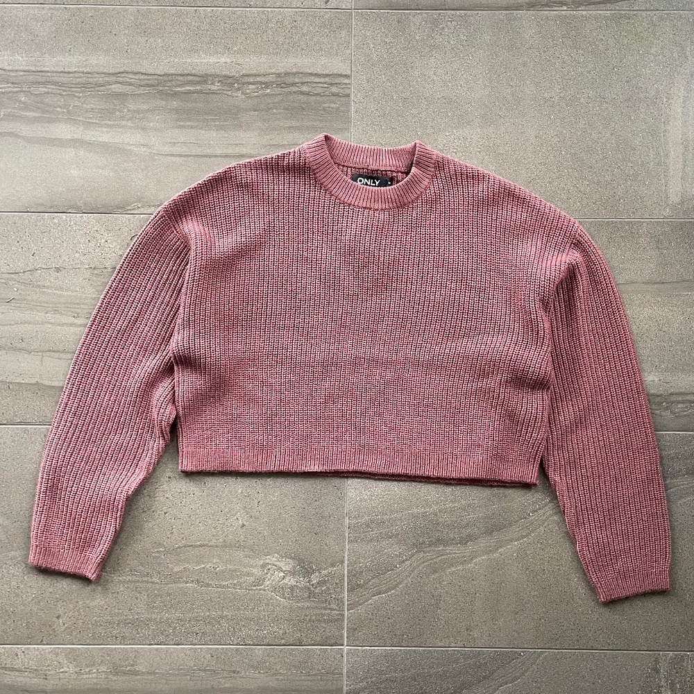NWT ONLY OUR STORY ONLMALAVI CROPPED PULLOVER SZ M